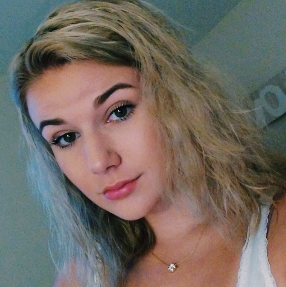 Meet your Posher, Laila